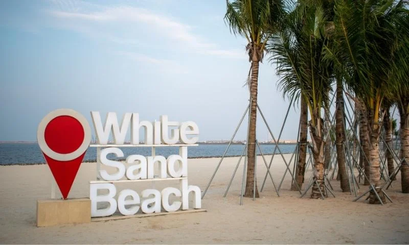 White Sand Beach PIK 2