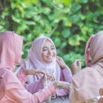 10 Adab berbicara dalam Islam, Untuk Pria dan Wanita