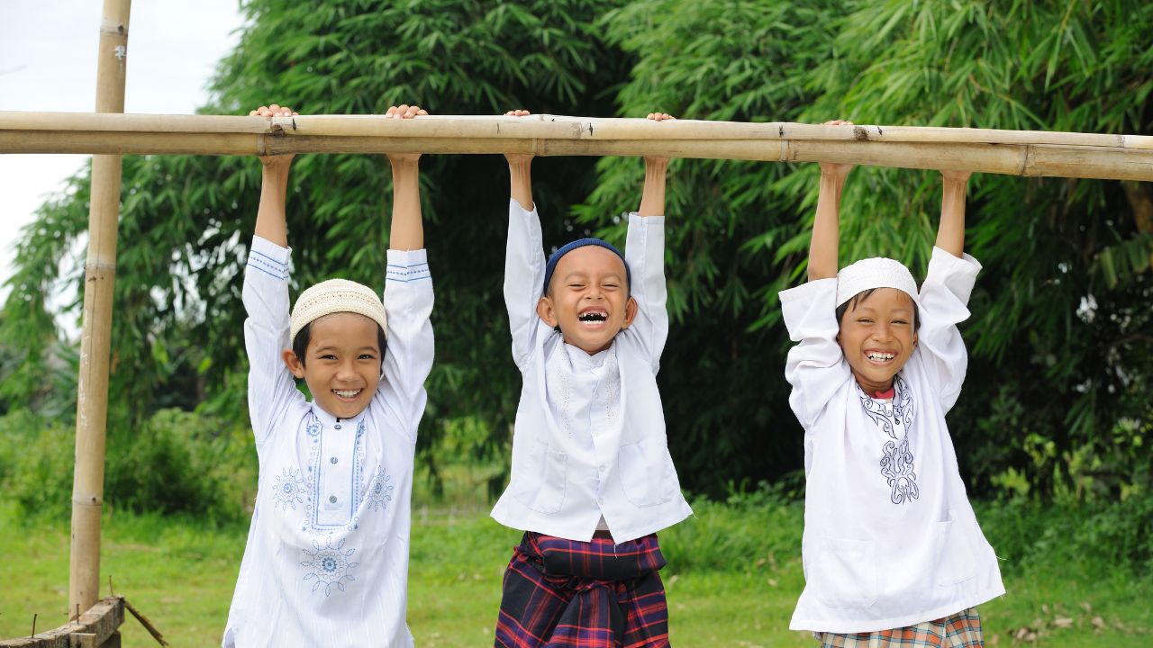 8 doa untuk anak yang susah diatur, amalkan setiap hari