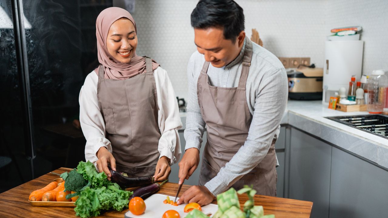 Hak Dan Kewajiban Suami Istri Lengkap, Simak Yuk!