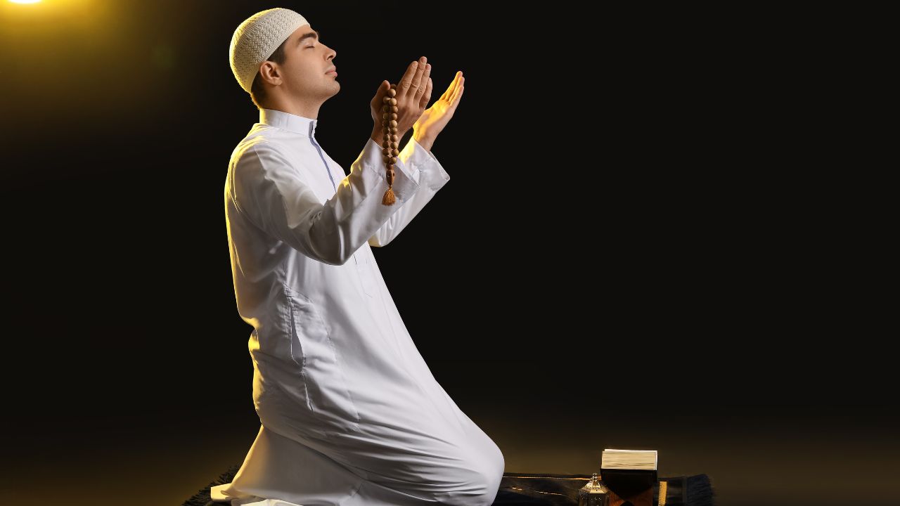 8 Cara agar Doa Terkabul dalam Islam, Simak Adab dan Waktunya