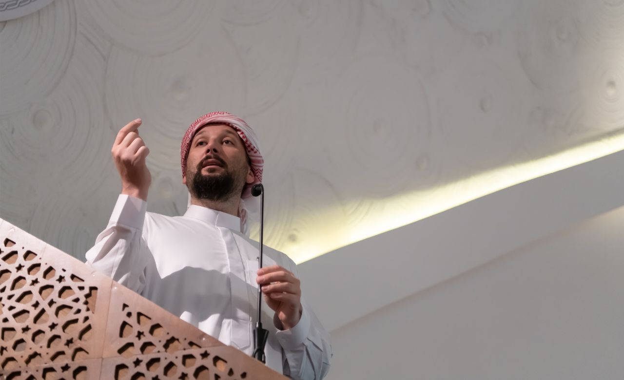 Hukum Mengumumkan Barang Hilang di Masjid