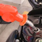 Pinjam Motor Harus Kembali Full Tank, Benarkah Termasuk Riba?