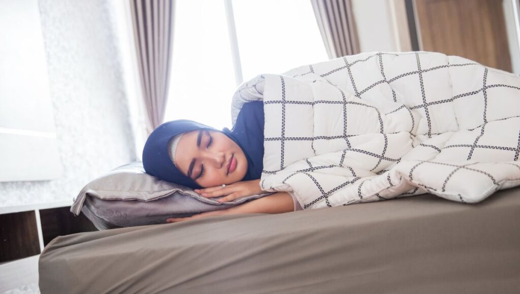 Tidur Yang Baik Menurut Islam Dari Waktu Hingga Posisi Tidur 6302