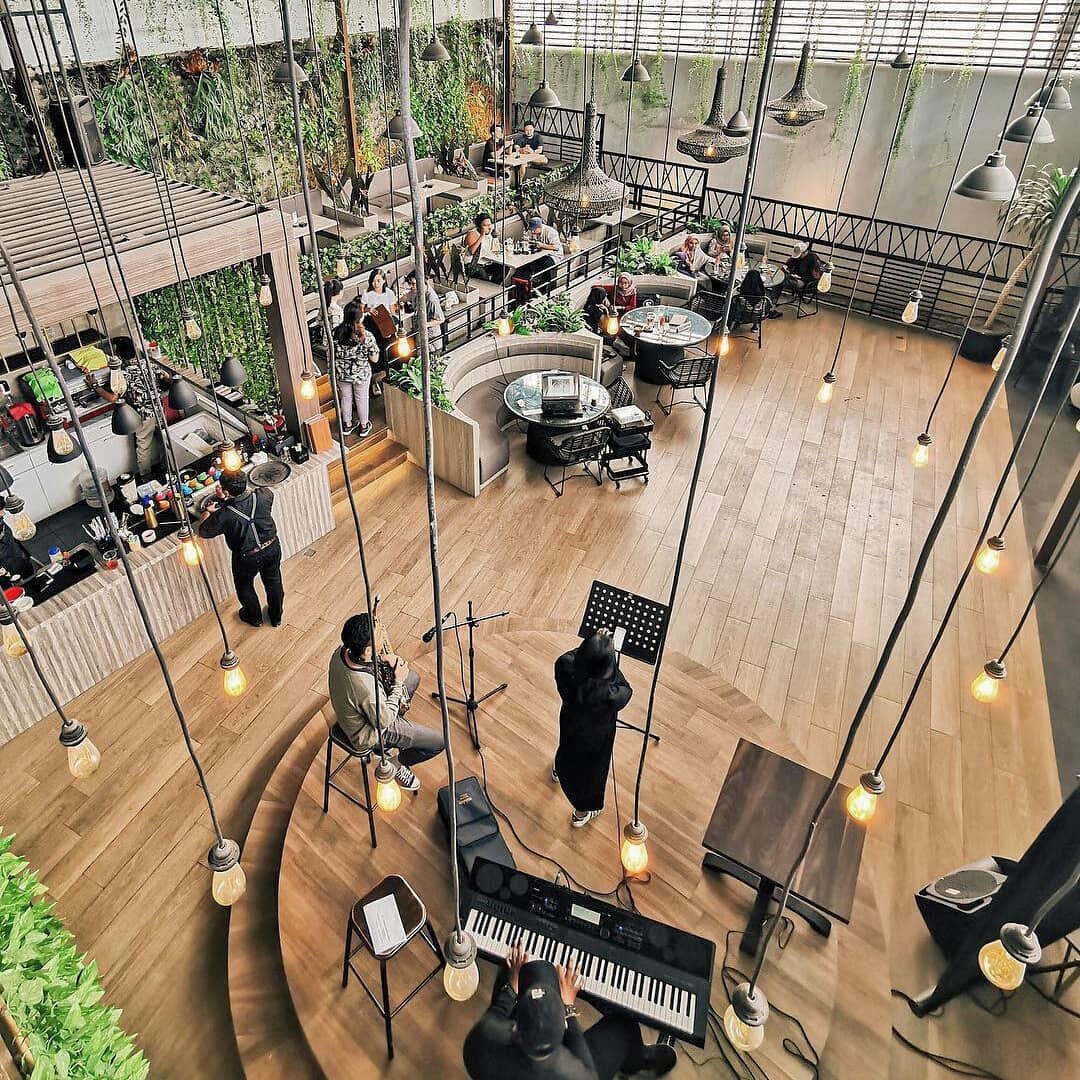 30+ Contoh Desain Cafe Outdoor, Indoor & Rumahan Minimalis Kekinian