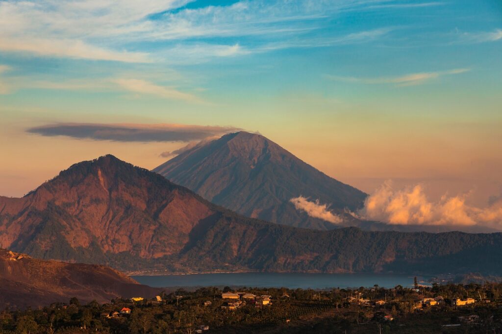 Gunung Abang