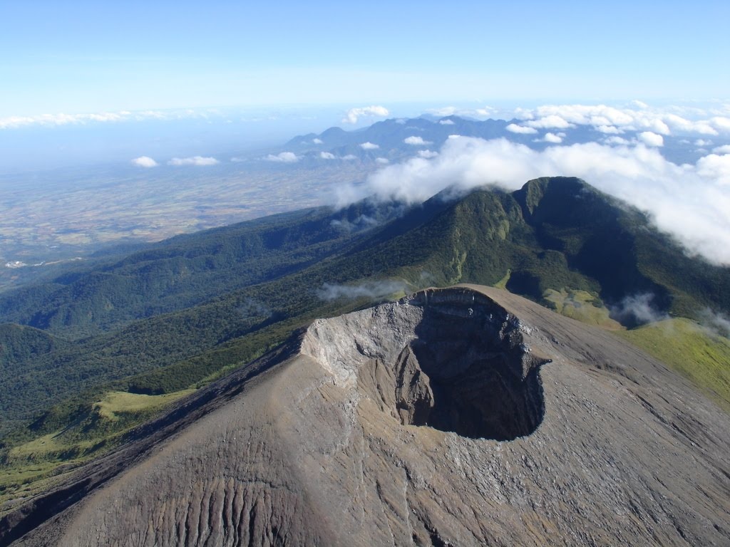 Gunung Kanlaon Negros