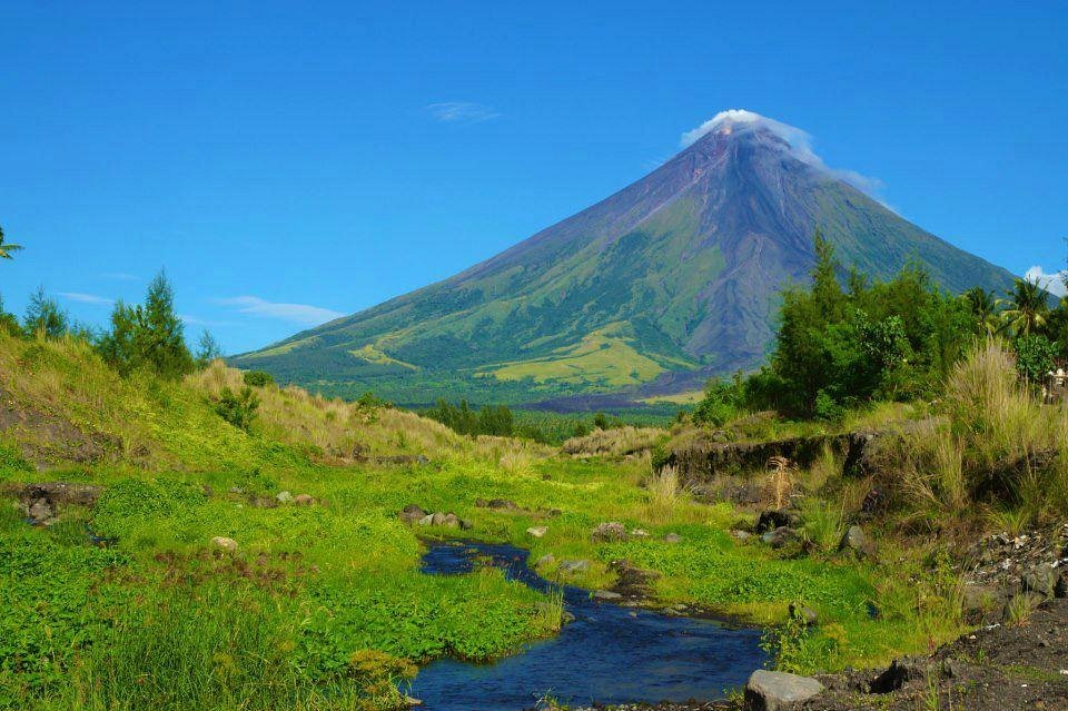 Gunung Mayon Bicol