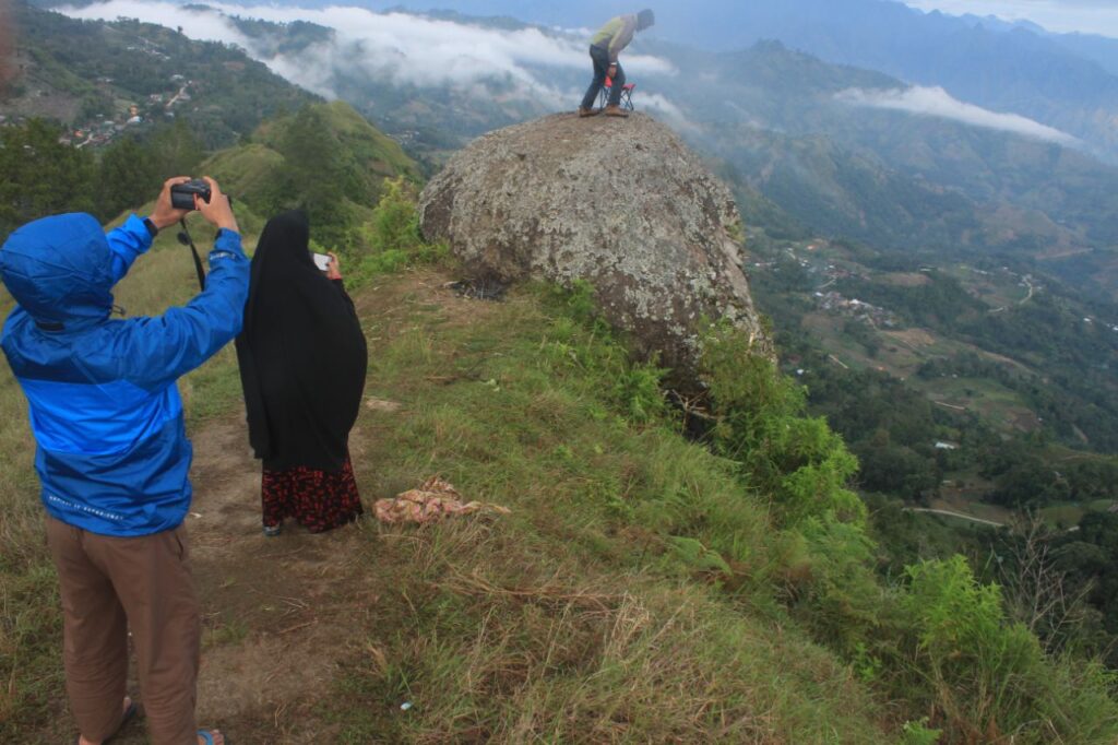 Gunung Simbolong