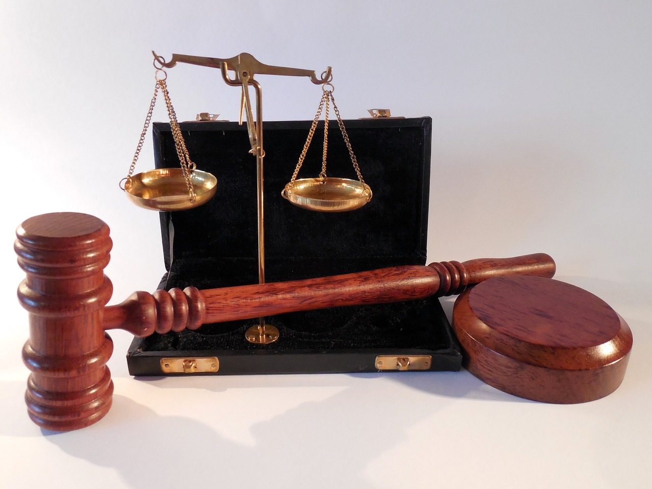 Pengertian Tata Hukum: Fungsi, Jenis, dan Dasar Hukum Penerapannya