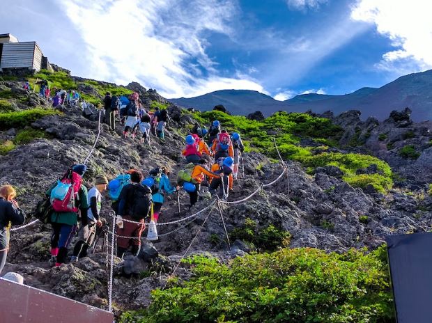 Tips Mendaki Gunung Tertinggi di Jepang