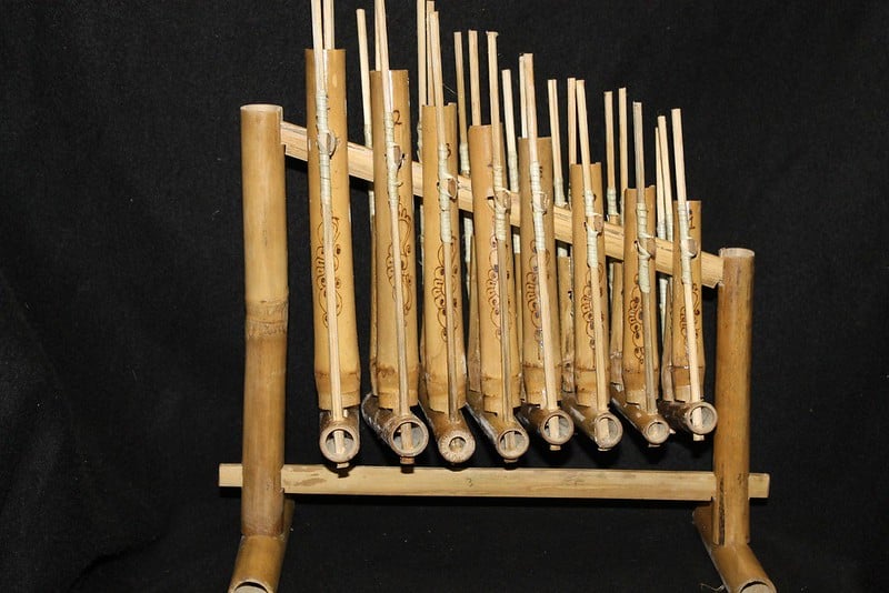 Angklung Badeng