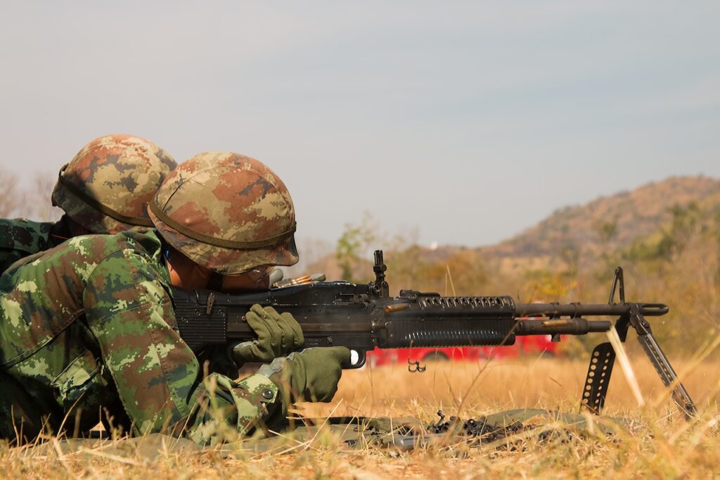 Prajurit Latihan Menembak