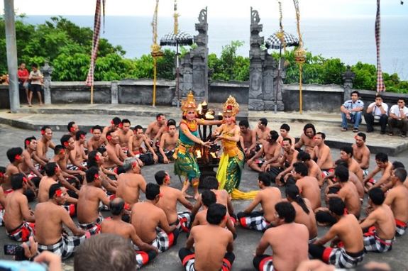 Makna dan Filosofi Tari Kecak