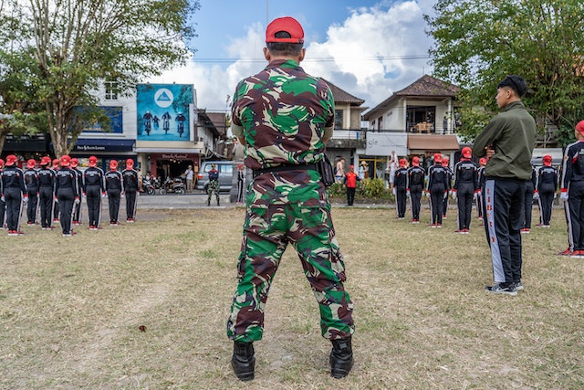 Mahasiswa dan TNI Latihan Bersama