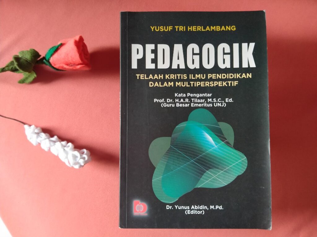 Telaah Krisis Ilmu Pendidikan dalam Multiperspektif