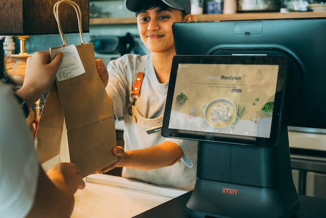 Customer Jenis Karakteristik Dan Bedanya Dengan Consumer