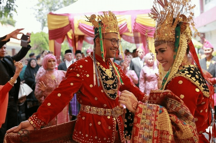 Pola Lantai Tari Andun Lengkap Beserta Gerakan dan Lagunya