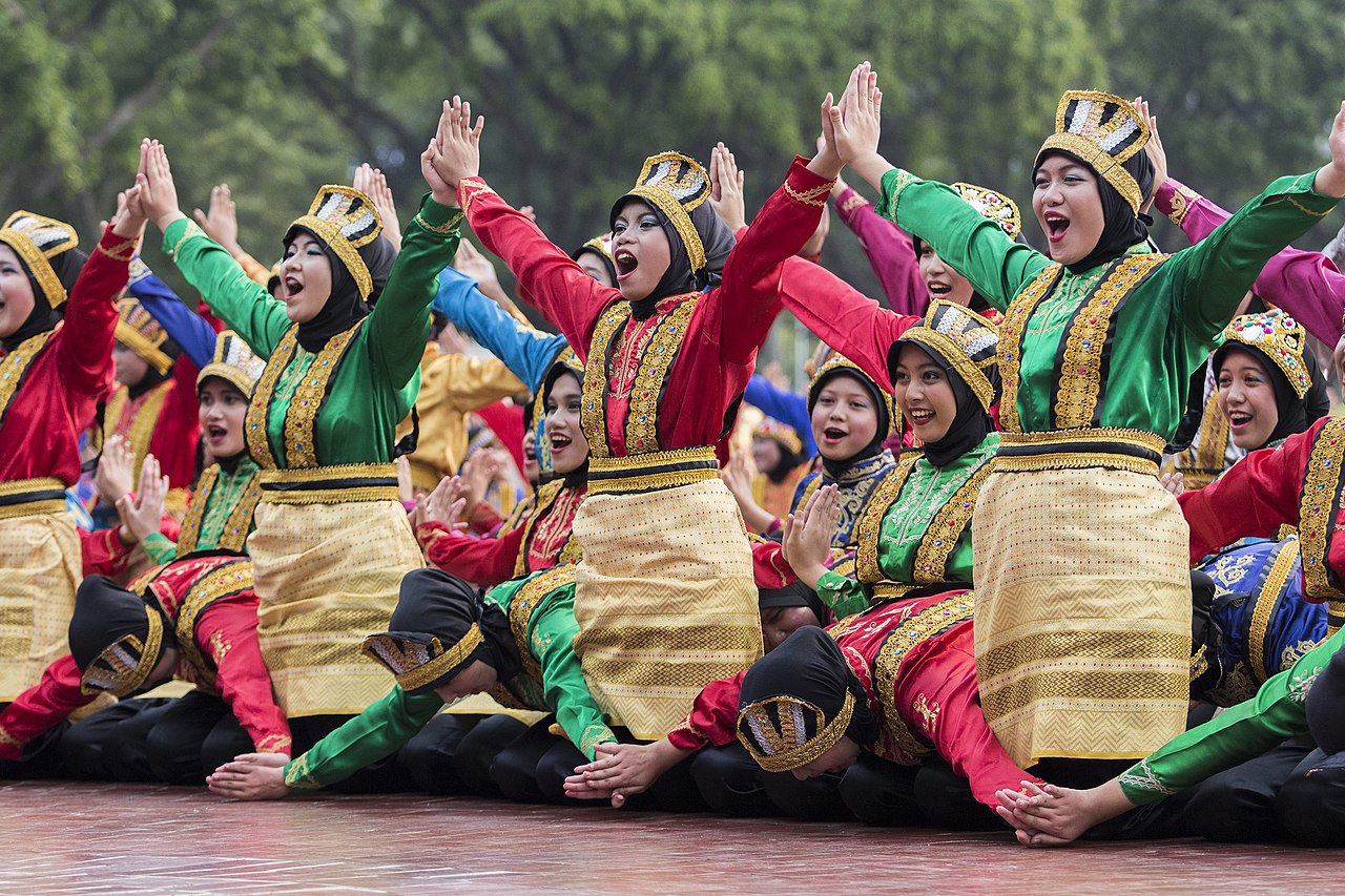 Tari Saman: Sejarah, Makna, Ciri, dan Properti yang Digunakan