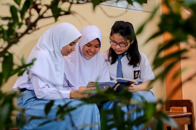 Apakah SMK Bisa Kuliah Beda Jurusan? Ini Penjelasannya