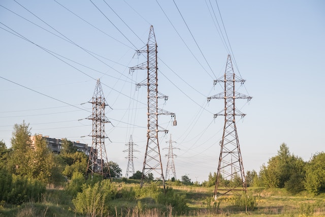 Pengertian Sumber Energi: Jenis, Manfaat & Contohnya