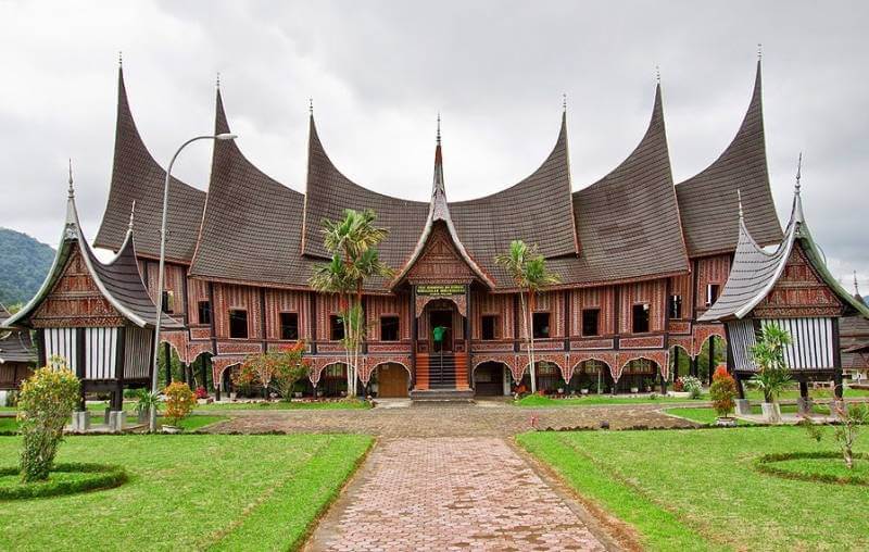 Rumah Gadang Gonjong Limo 