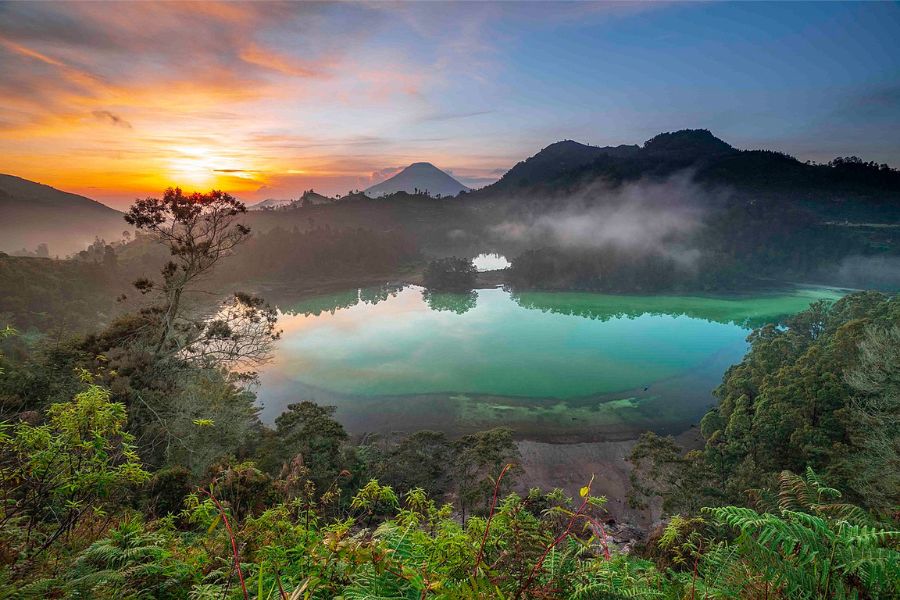 Legenda Telaga Warna 