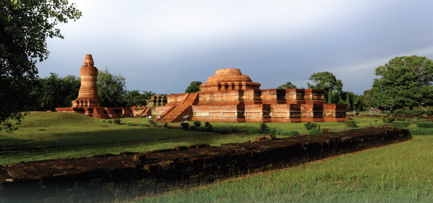 Candi Muara Takus 