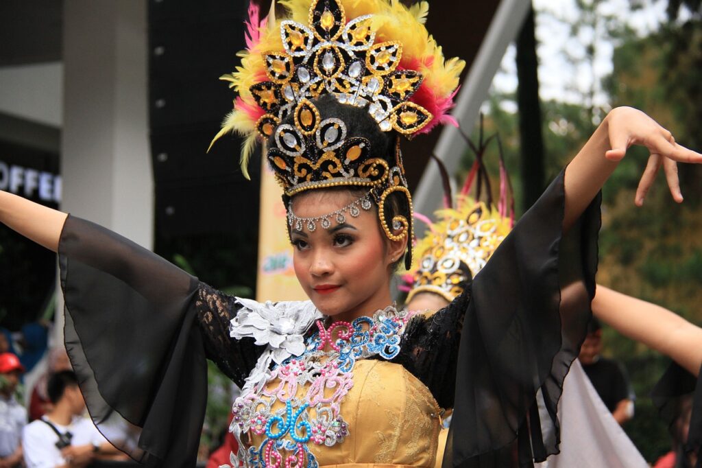 Pengaplikasian Sikap Toleransi Sosial Budaya