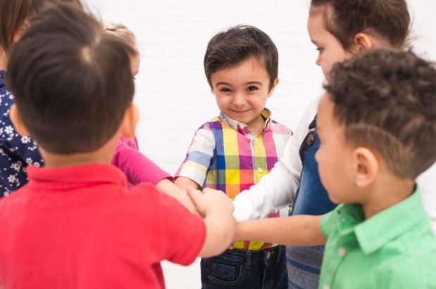 Anak-anak Menerapkan Sikap Toleransi di Lingkungan Sekolah