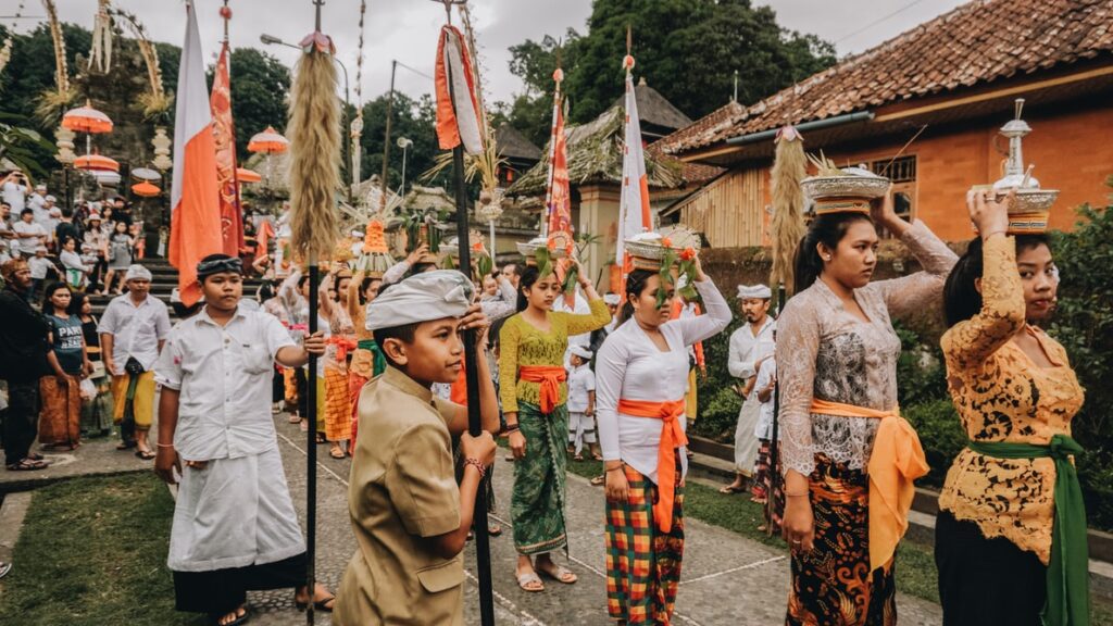 10 Pakaian Adat Bali Makna Ciri Dan Keunikannya