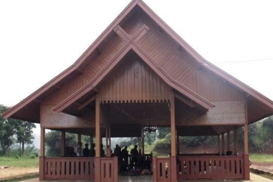 Rumah Julang Ngapak 