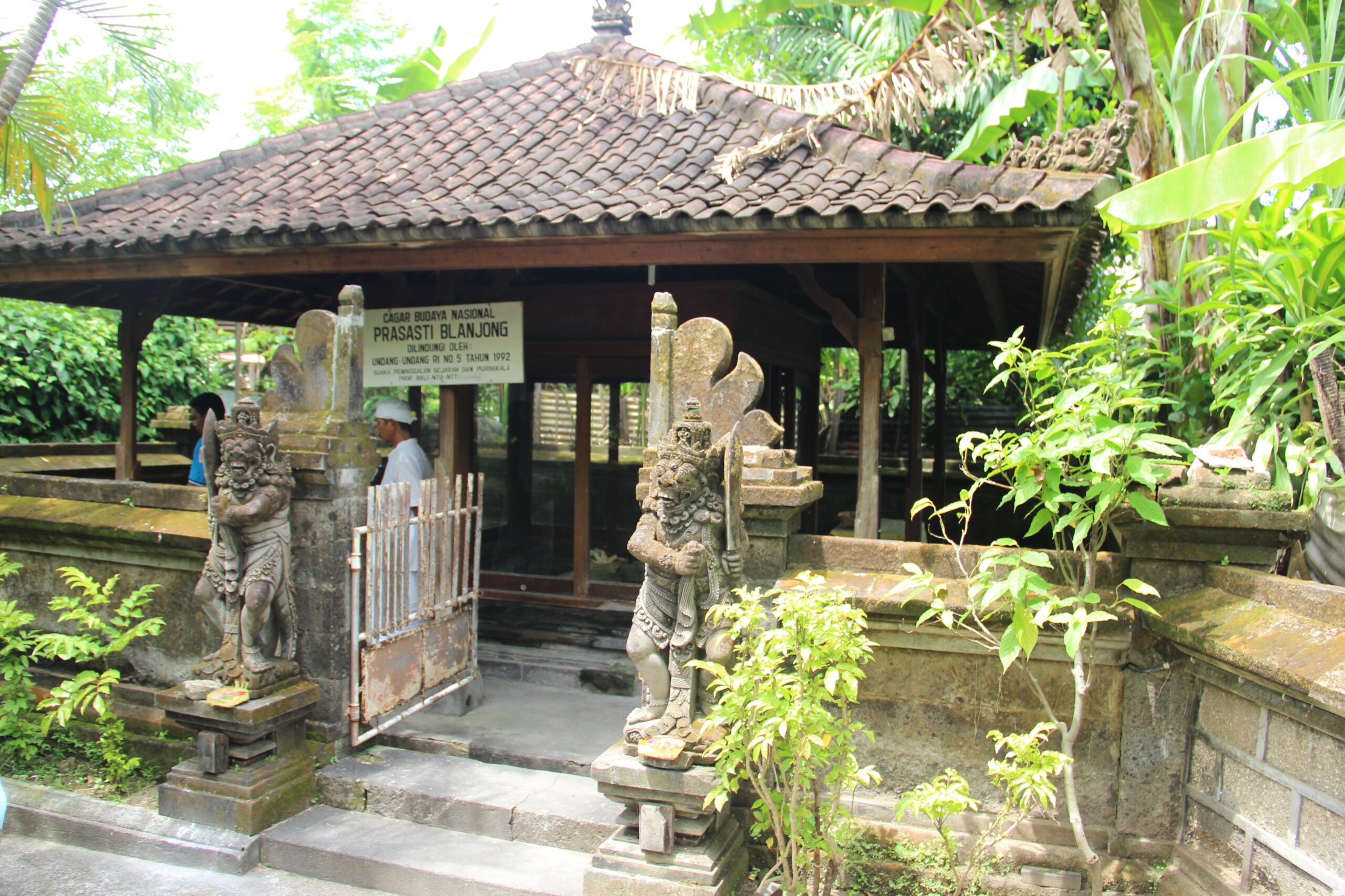 Pura Blanjong 