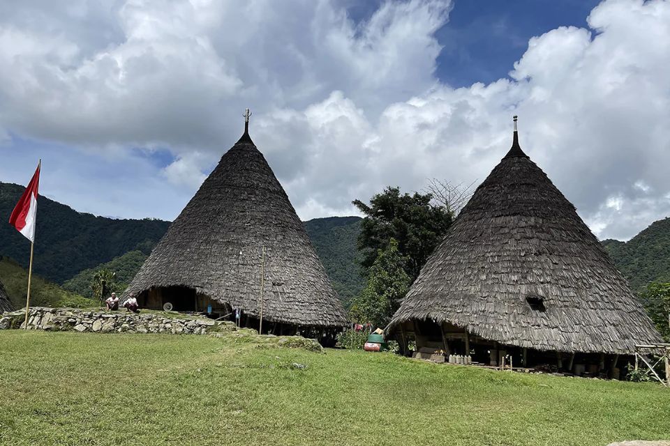 Rumah Adat Mbaru Niang