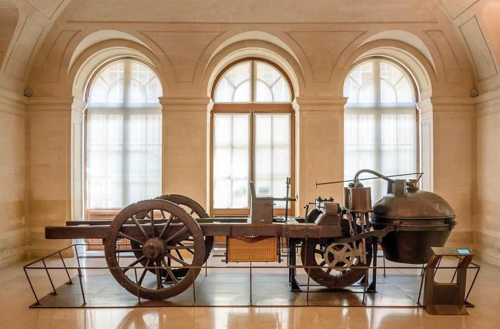 Mobil Ciptaan Nicolas J. Cugnot 