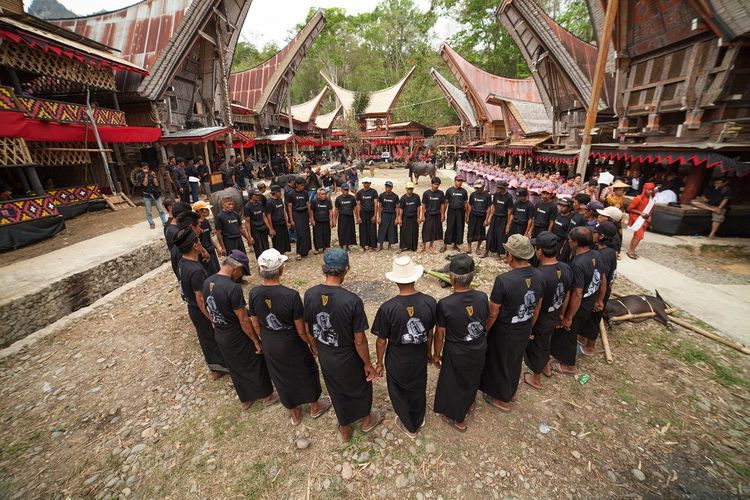 5 Upacara Adat Sulawesi Selatan: Makna & Cara Pelaksanaan