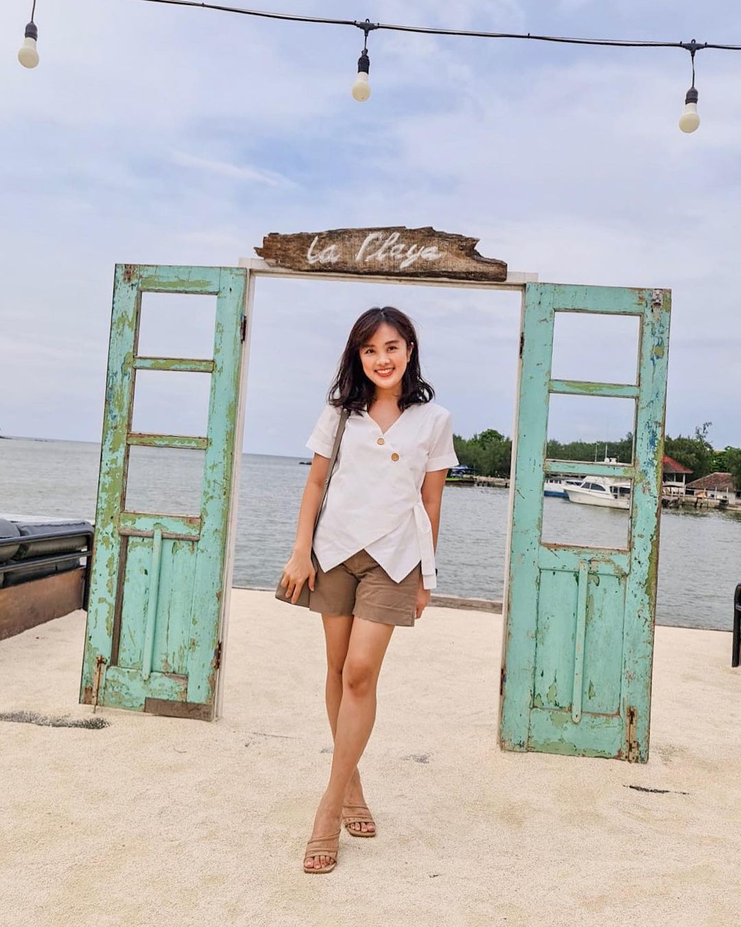 Spot foto keren dan Instagramable di Pantai marina Semarang