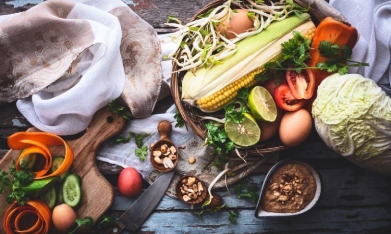 8 Kuliner Indonesia yang Mendunia, No 6 Favorit Anak Kos