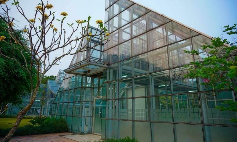 Gedung Kaca Taman Menteng Jakarta