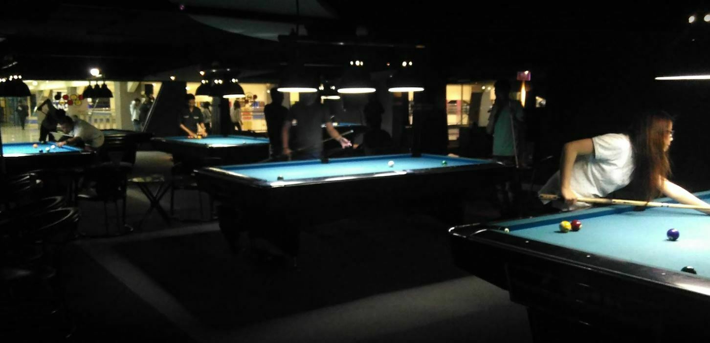 Hangout Pool Billiard
