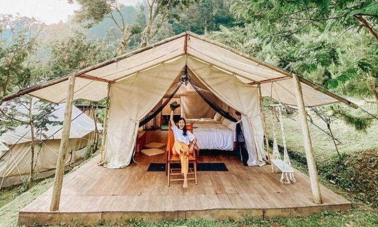 10 Rekomendasi Glamping Di Bogor, Pilihan Terbaik 2024