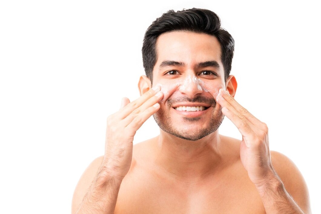 7 Skincare Basic Pria, Punya Kulit Bersih dan Sehat Tanpa Ribet