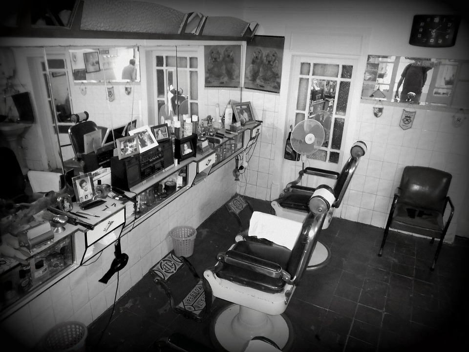 10 Rekomendasi Barbershop Surabaya, Dijamin Ganteng