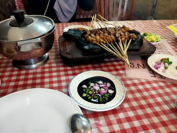 Warung Sate dan Gule Kambing Leman’s