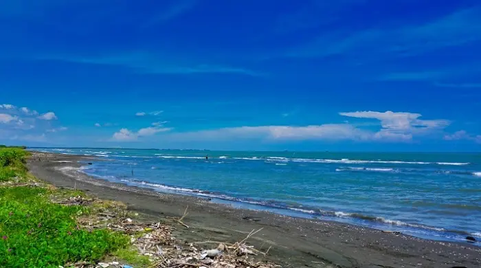 Pantai Tirang