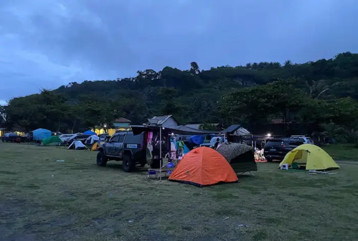 area camping pantai bubujung
