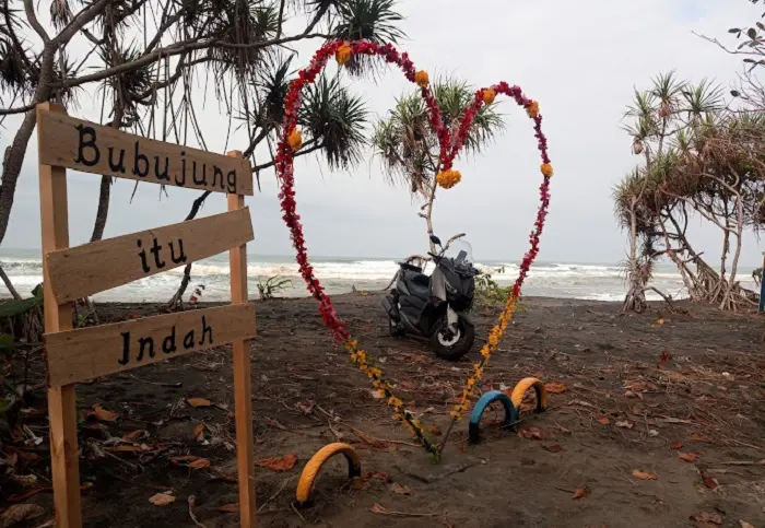 spot foto pantai bubujung