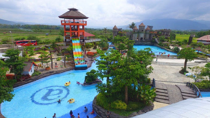 Daya Tarik Ampera Waterpark