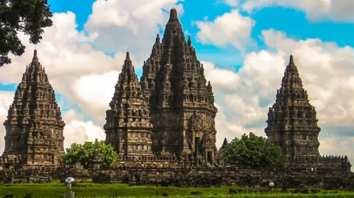 Kemegahan dan Keindahan Candi Prambanan