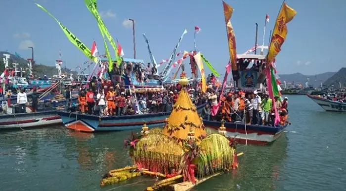 Ritual Syukur Laut